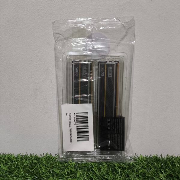 TeamGroup Elite Plus 16GB (2x8) 4800 MHz DDR5 CL40-40-40-77 Desktop RAM - Image 2